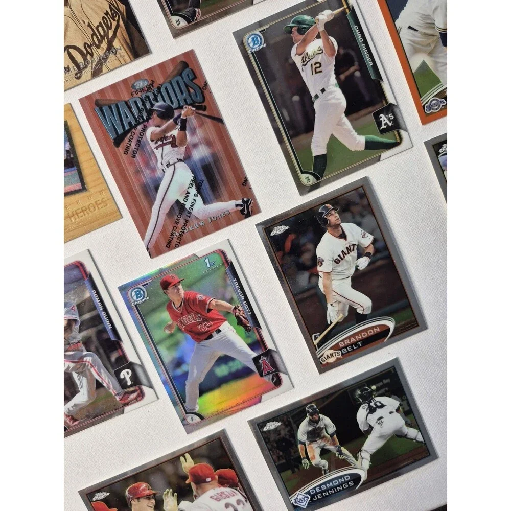 Lot of 16-18 Modern Baseball Cards - Maddux, Jackie Robinson, Goldschmidt,...